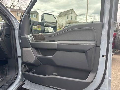 New 2026 Ford F250 Lariat w/ Black Appearance Package AWD/4WD image 37