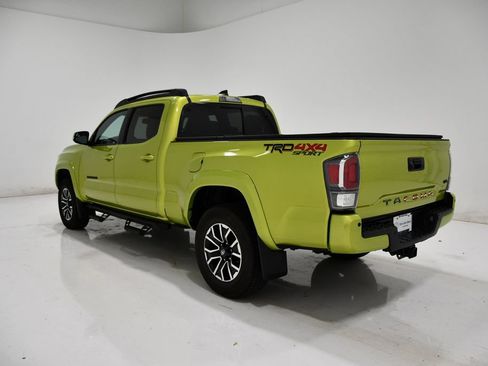 Used 2023 Toyota Tacoma TRD Sport w/ TRD Premium Sport Package AWD/4WD image 3