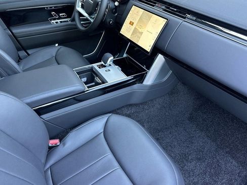 New 2026 Land Rover Range Rover Long Wheelbase SE AWD/4WD image 28