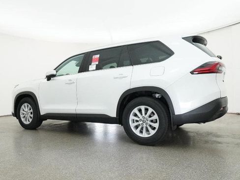 New 2026 Toyota Grand Highlander FWD image 20