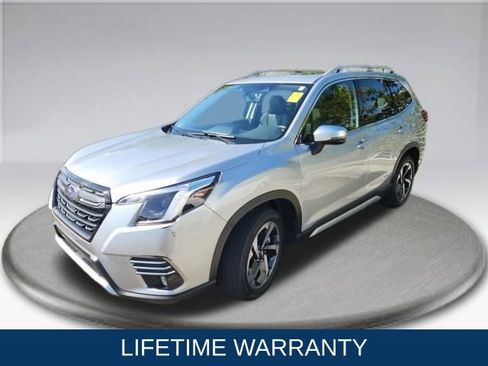 Used 2023 Subaru Forester Touring image 12