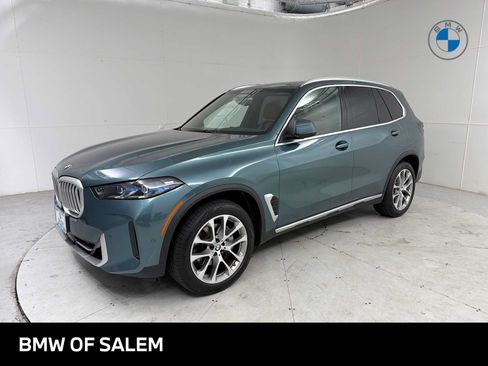 Used 2025 BMW X5 xDrive40i AWD/4WD image 1