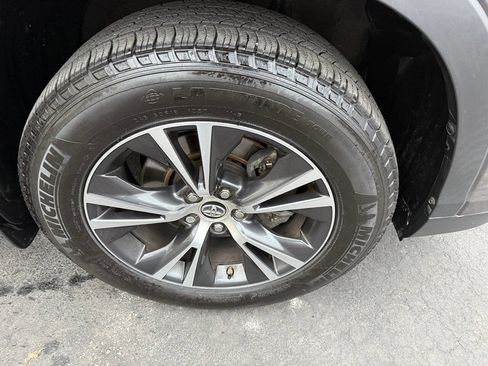 Used 2016 Toyota Highlander XLE image 46