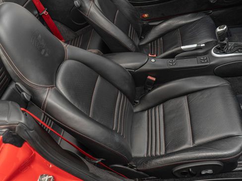 Used 2004 Porsche 911 Cabriolet image 27