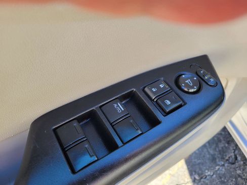 Used 2014 Honda Civic LX image 7