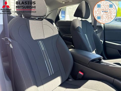 Used 2024 Hyundai Elantra SEL w/ Convenience Package FWD image 44