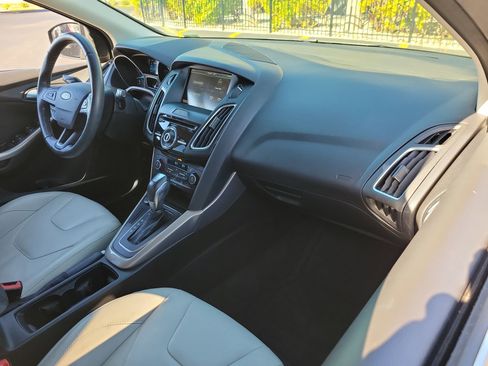 Used 2015 Ford Focus Titanium image 13