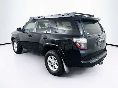 Used 2017 Toyota 4Runner SR5 image 5