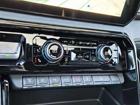 New 2026 GMC Sierra 2500 AT4 w/ AT4 Premium Plus Package image 35