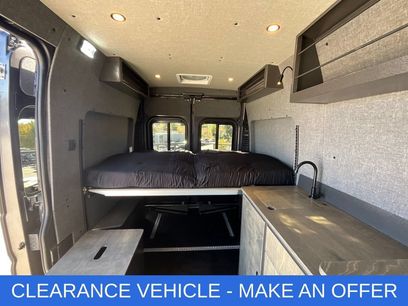 New 2025 RAM ProMaster 1500 w/ Quick Order Package 22G SLT