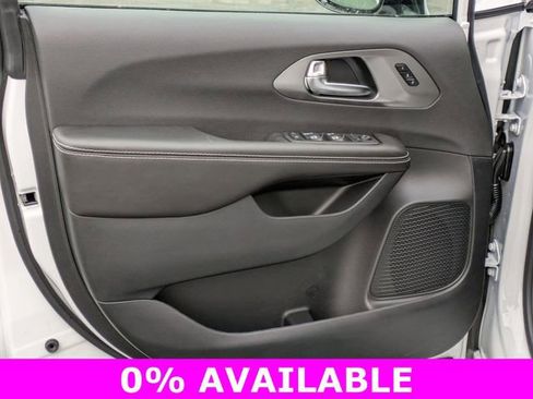 New 2026 Chrysler Pacifica Select w/ S Appearance Package FWD image 12