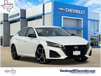 Used 2024 Nissan Altima 2.5 SR video 1