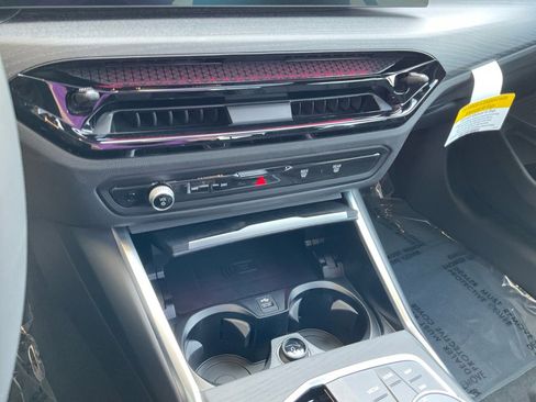 New 2026 BMW 330i Sedan w/ M Sport Package image 18