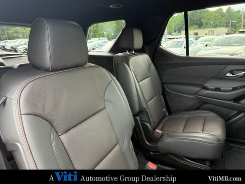 Used 2023 Chevrolet Traverse High Country image 29