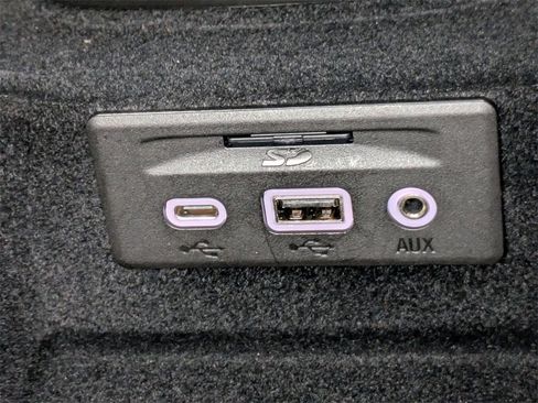 Used 2021 Chevrolet Corvette Stingray Premium Conv w/ Z51 Performance Package image 20