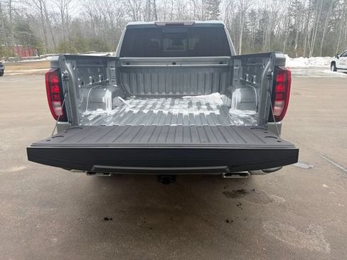 New 2026 GMC Sierra 1500 SLE w/ X31 Off-Road Package AWD/4WD image 30
