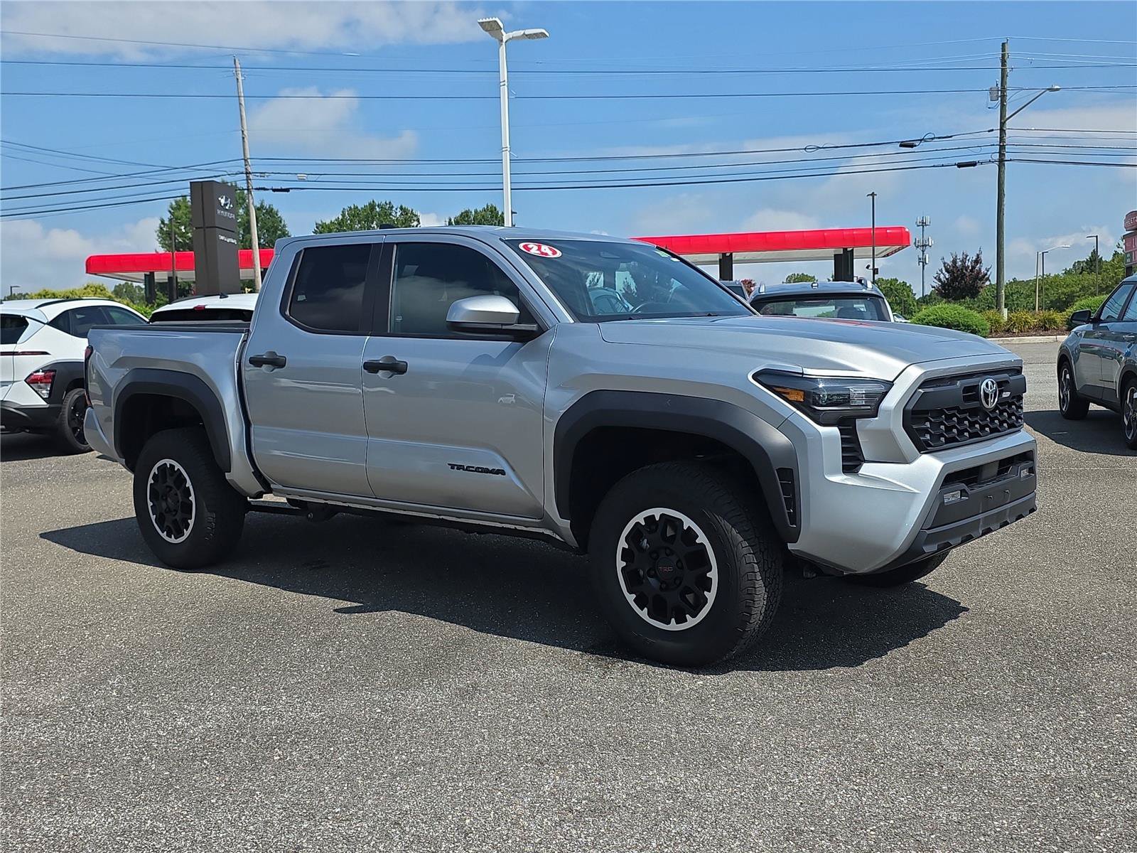Used 2024 Toyota Tacoma TRD Off-Road AWD/4WD image 2