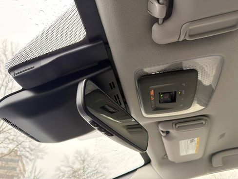 Used 2024 Toyota Prius XLE image 29