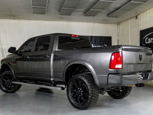 Used 2018 RAM 2500 Big Horn w/ Sport Appearance Group AWD/4WD image 10