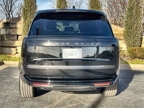 New 2026 Land Rover Range Rover Long Wheelbase SE image 4