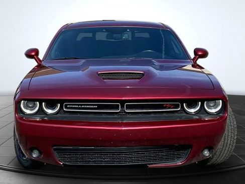 Used 2019 Dodge Challenger R/T w/ Driver Convenience Group RWD image 3