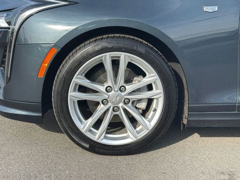 Used 2025 Cadillac CT4 Luxury image 14