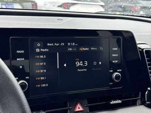 Certified 2025 Kia Sportage LX FWD image 18