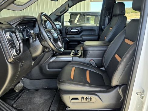 Used 2023 GMC Sierra 2500 AT4 w/ Gooseneck/5TH Wheel Package image 12