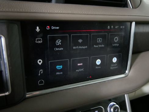 Used 2024 GMC Yukon Denali w/ Advanced Technology Package AWD/4WD image 32