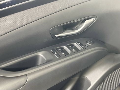 Used 2023 Hyundai Tucson SEL w/ Convenience Package image 17