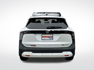 New 2026 Nissan Kicks SR w/ Cold Weather Package AWD/4WD video 4
