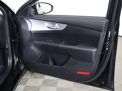 Used 2024 Kia Forte LXS w/ LXS Technology Package FWD image 22