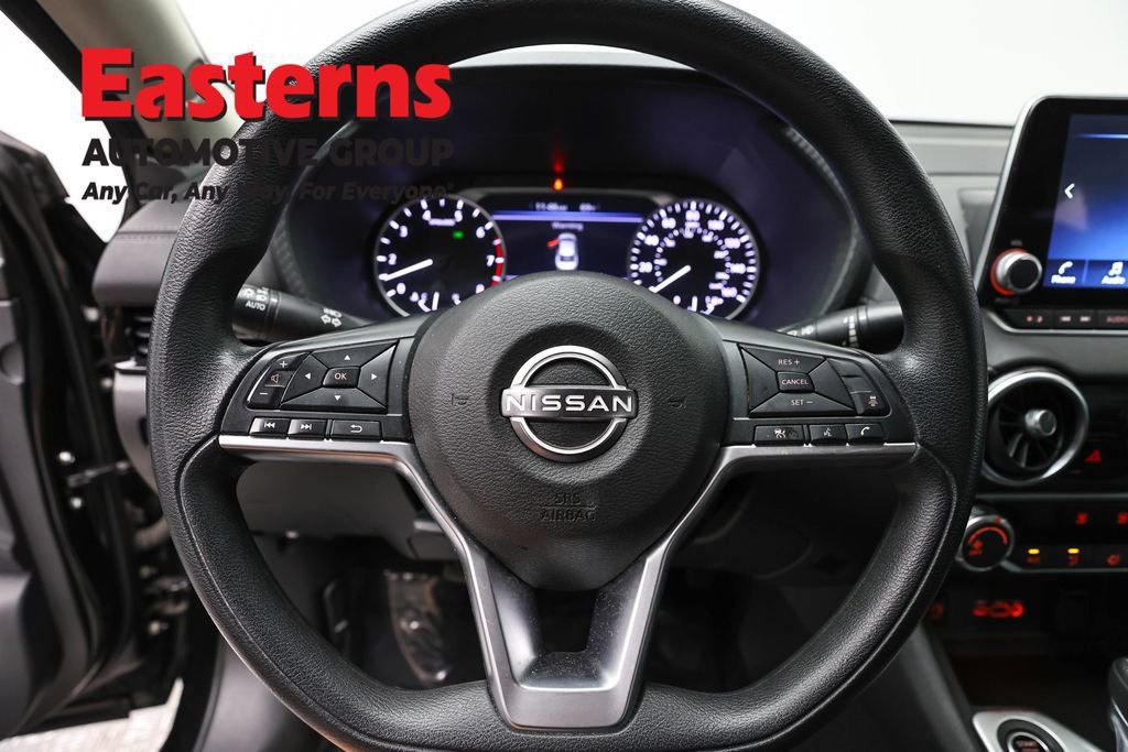 Used 2024 Nissan Sentra SV FWD image 12