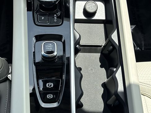New 2026 Volvo XC60 B5 Ultra w/ Protection Package Premier AWD/4WD image 29