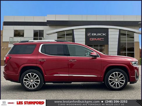 Used 2023 GMC Acadia Denali w/ Denali Ultimate Package AWD/4WD image 7