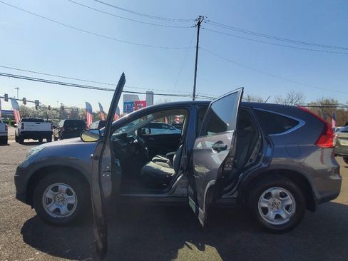 Used 2016 Honda CR-V LX image 9