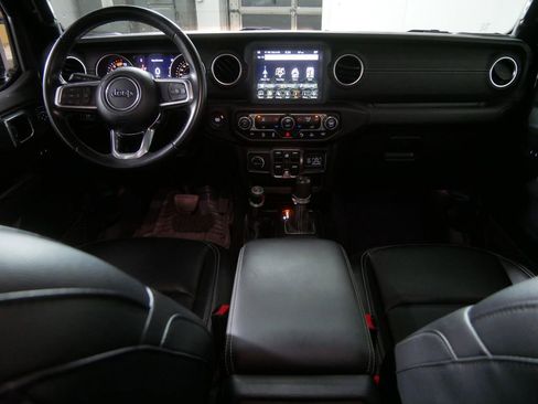 Used 2021 Jeep Wrangler Unlimited Sahara w/ Uconnect 4C Nav & Sound Group image 26