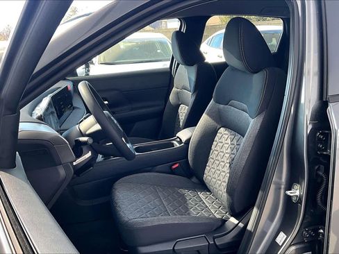 New 2026 Nissan Kicks SV image 15