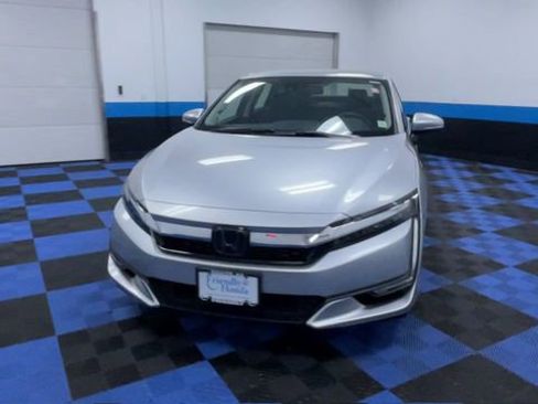 Certified 2018 Honda Clarity Plug-In Hybrid image 3