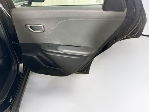 Used 2025 Kia K4 FWD image 29