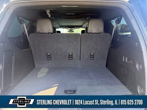 Used 2023 GMC Yukon XL SLT w/ SLT Premium Package AWD/4WD image 24