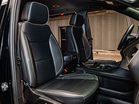 Used 2023 Chevrolet Suburban Premier w/ Max Trailering Package image 23