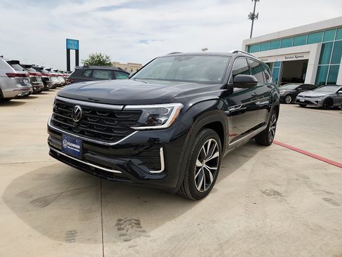New 2026 Volkswagen Atlas SEL Premium R-Line AWD/4WD image 3