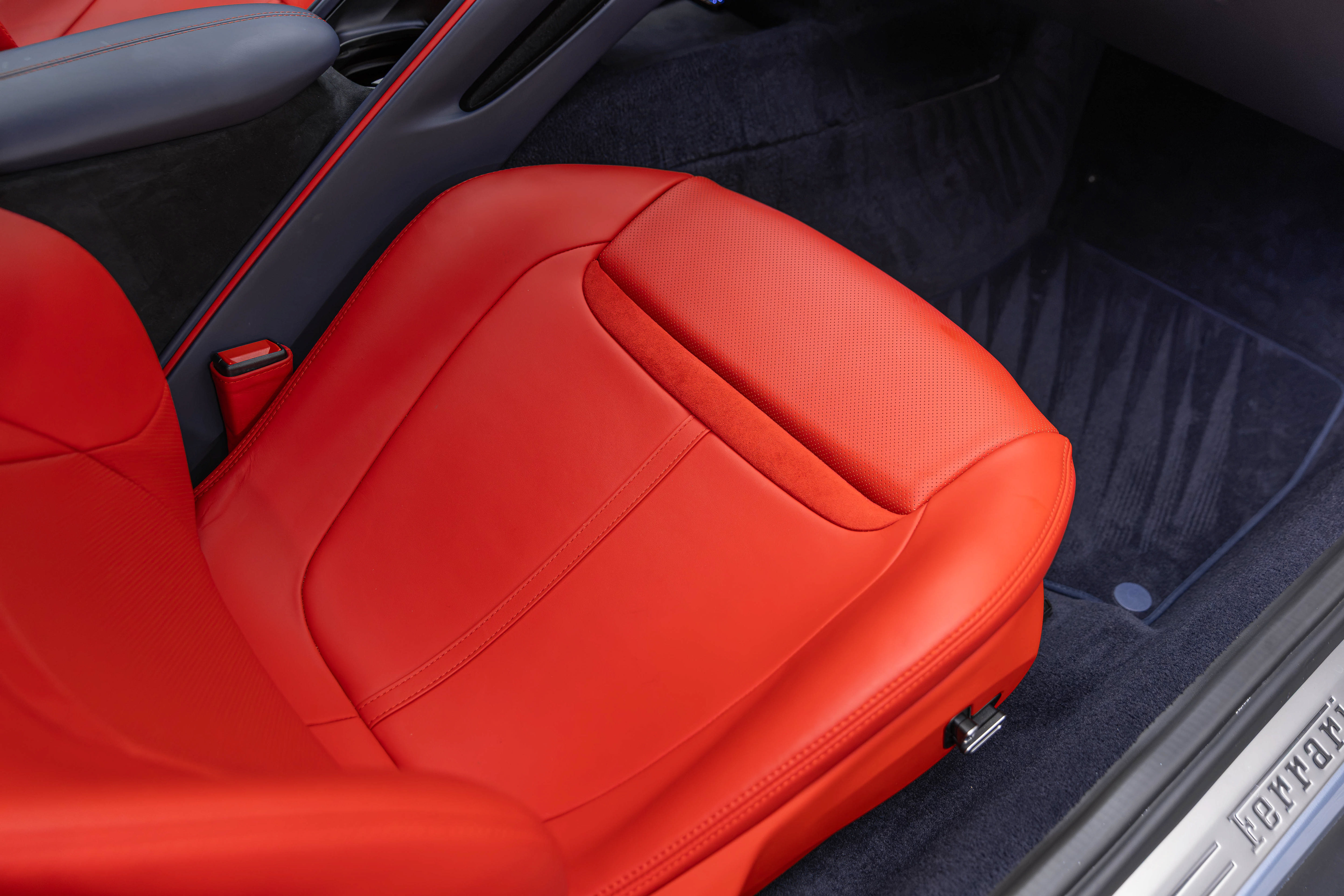 Certified 2022 Ferrari Roma RWD image 42
