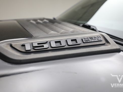 Used 2019 RAM 1500 Laramie RWD image 11