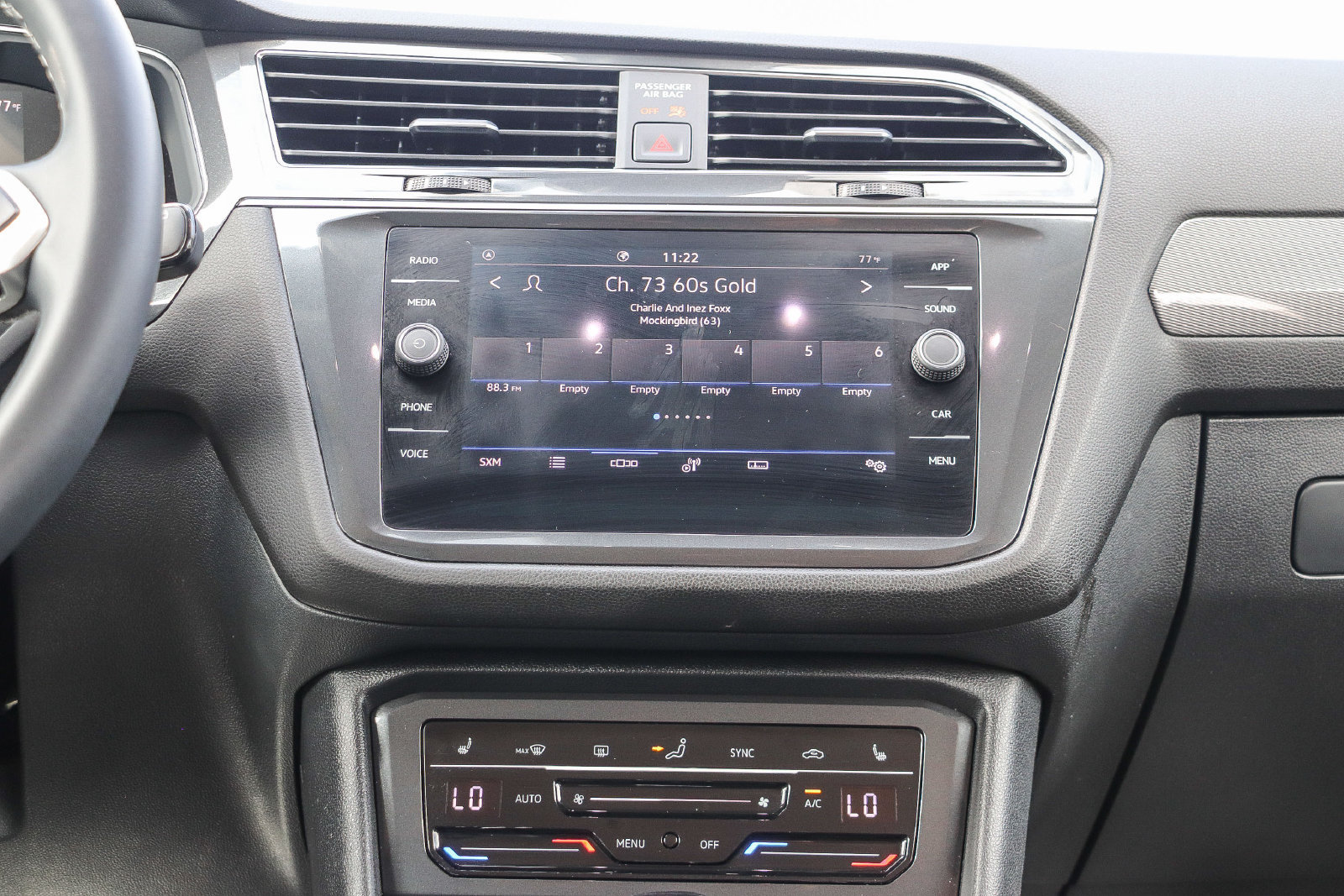 Used 2023 Volkswagen Tiguan SE FWD image 14