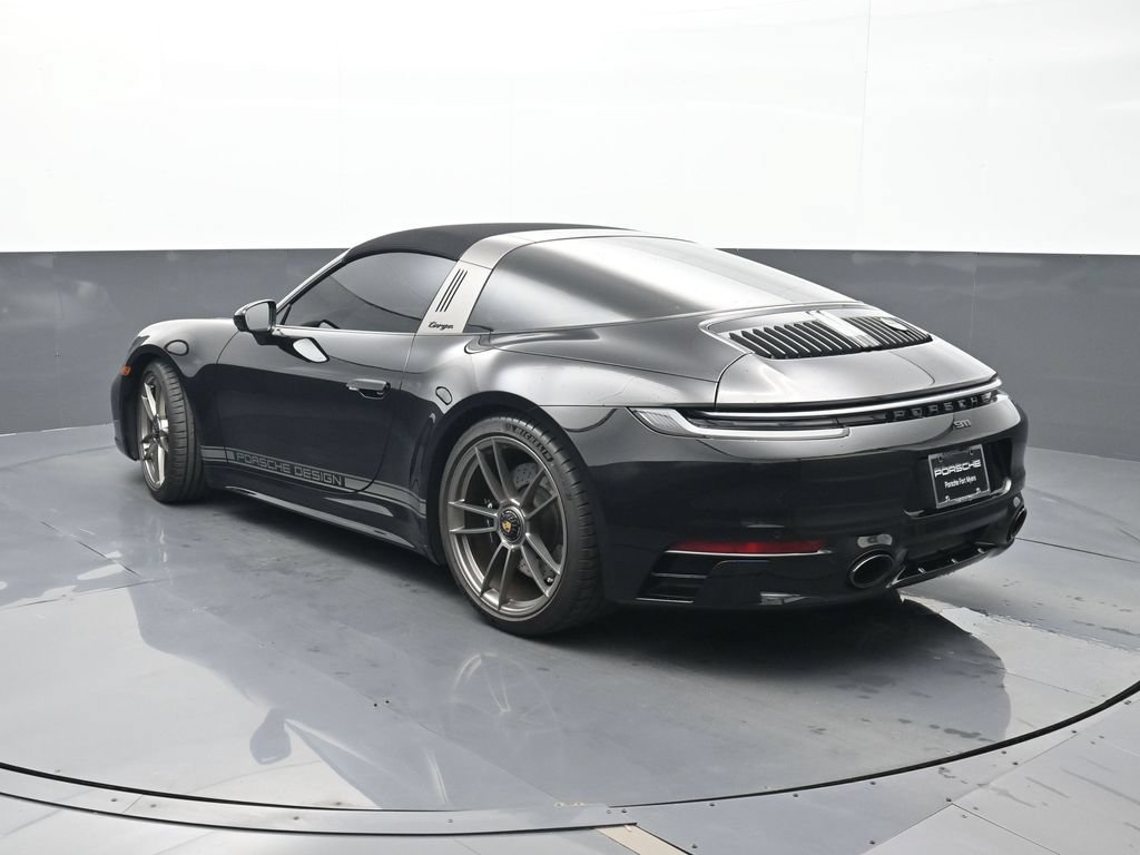 Certified 2024 Porsche 911 AWD/4WD image 3