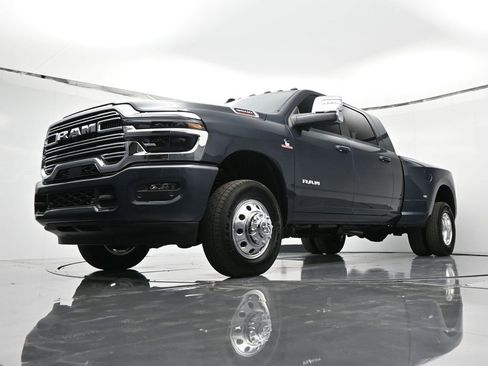 New 2026 RAM 3500 Laramie w/ Max Tow Package image 50