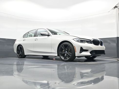 Used 2021 BMW 330e w/ Convenience Package RWD image 16