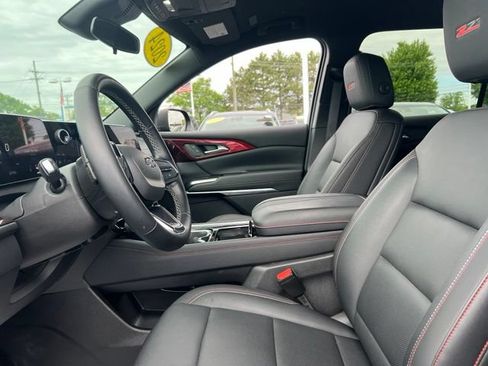 Used 2024 Chevrolet Traverse Z71 AWD/4WD image 17